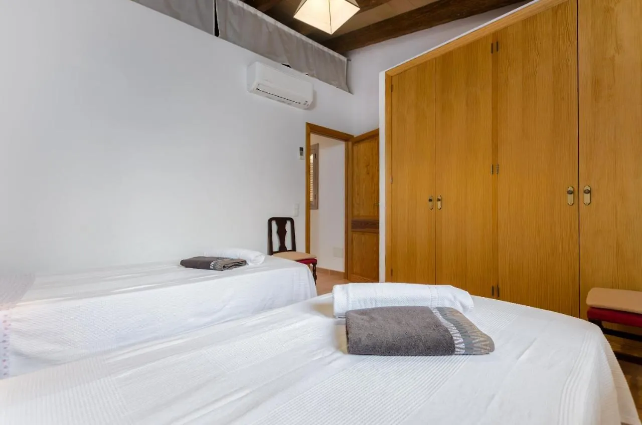 Yourhouse Son Sant Joan 알라로 펜션